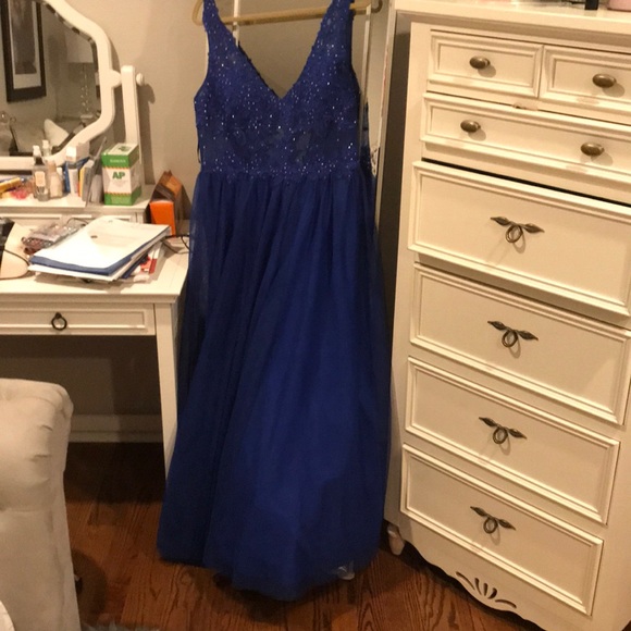 Prom Dress - Picture 1 of 4